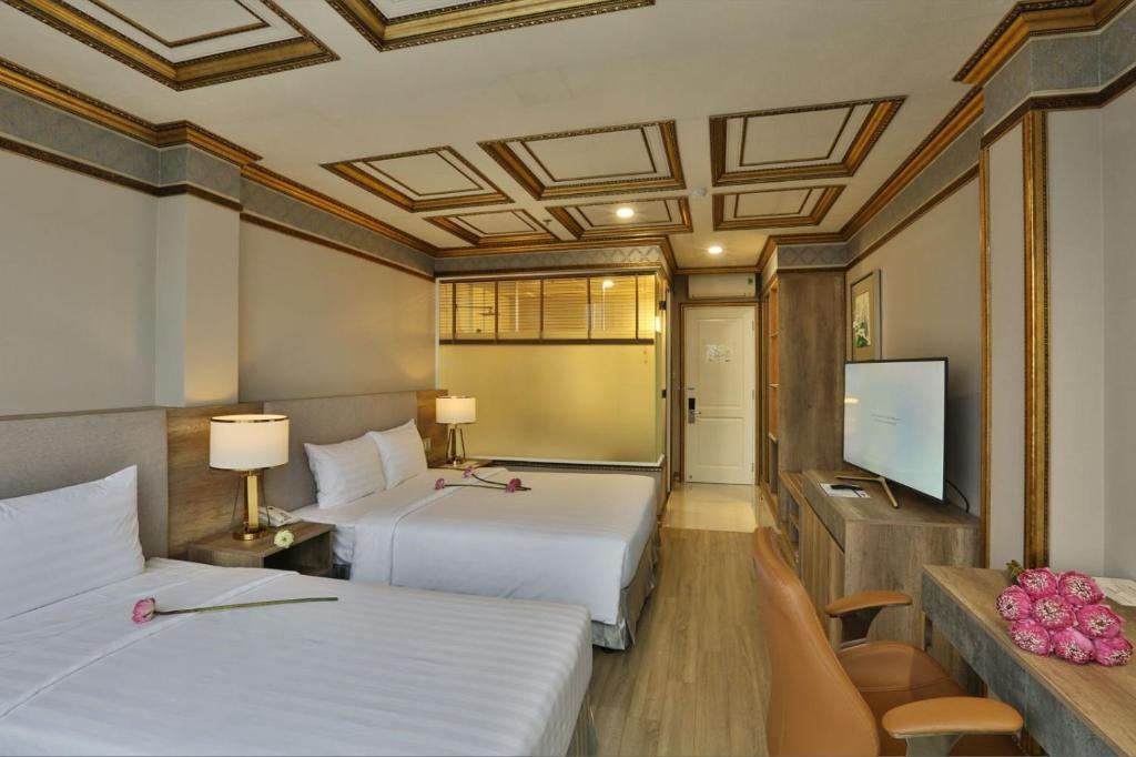 Lotus Saigon Hotel
