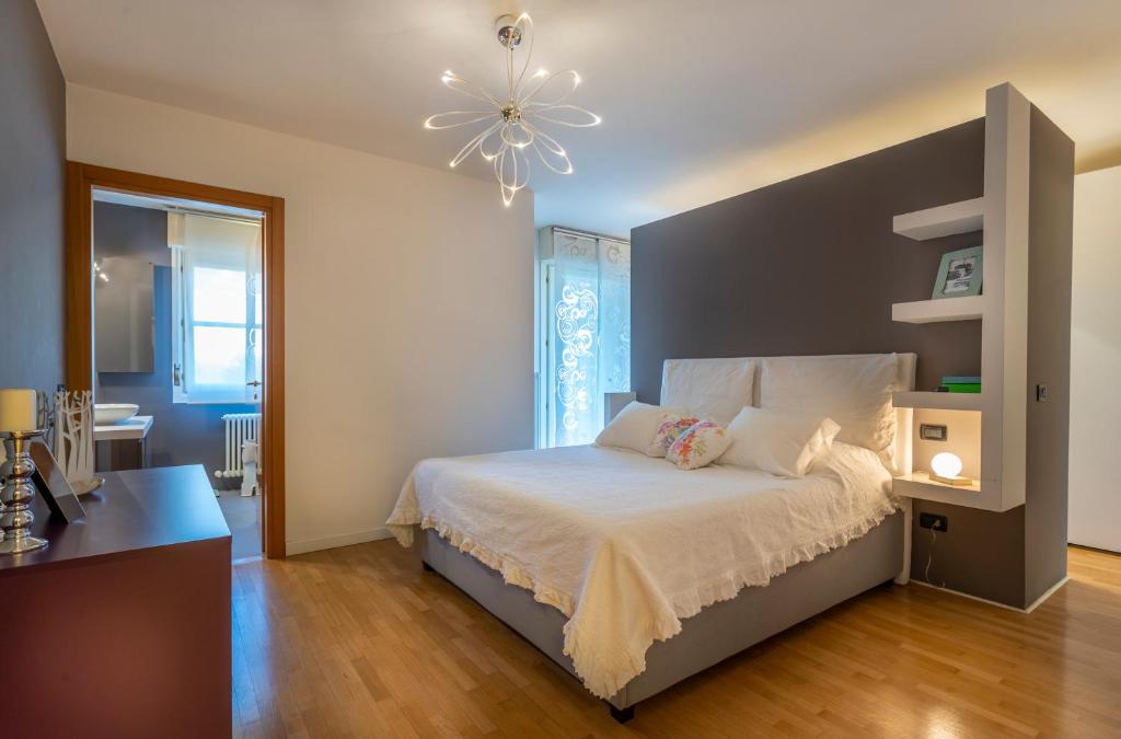 Teatro Nuovo Apartment with Free Parking photo 3