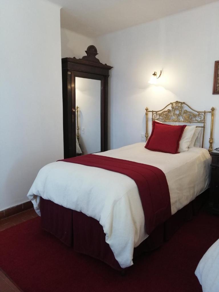 El Hotel de Su Merced photo 4