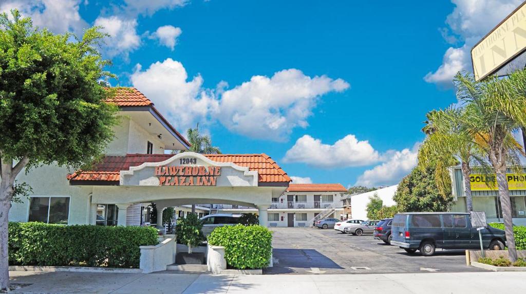 Hawthorne Plaza Inn image