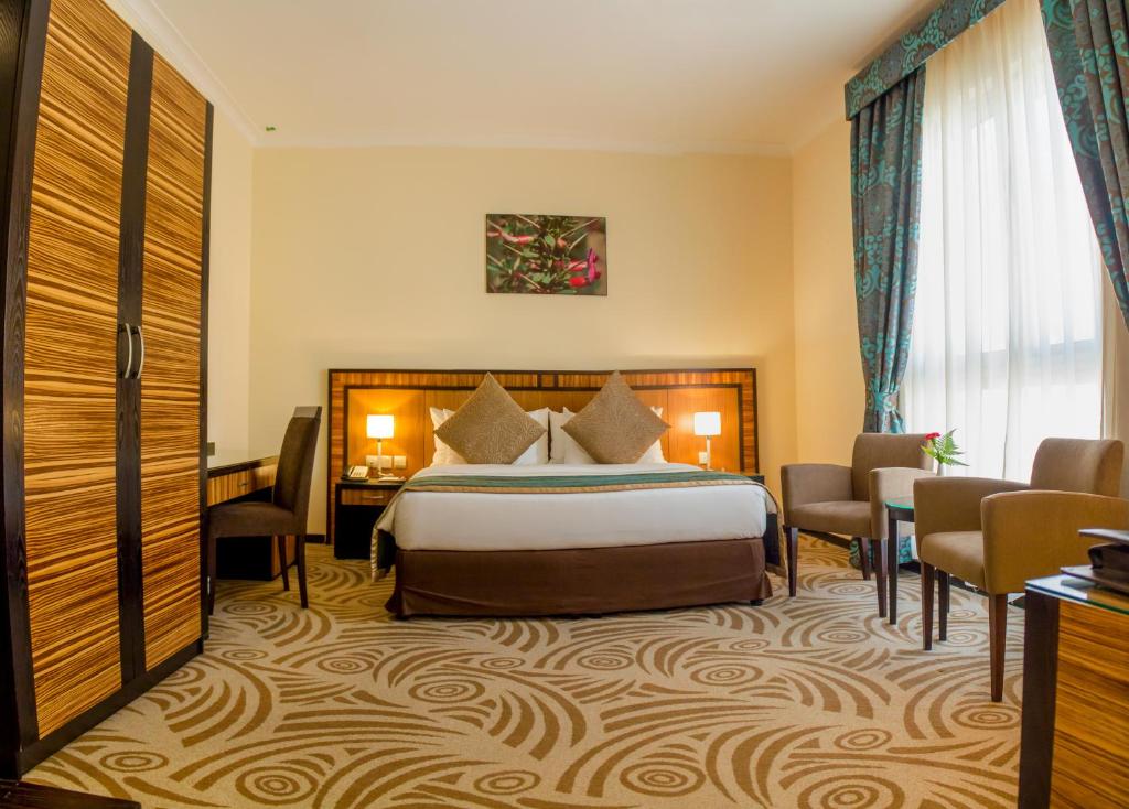 Апартаменты (Апартаменты с 2 спальнями), Апарт-отель Al Majaz Premiere Hotel Apartments