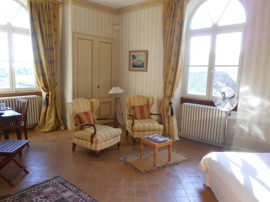 Chateau des Poccards photo 3