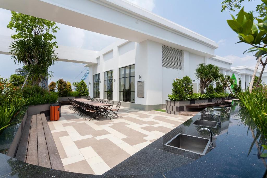 TRESOR POOL GYM, ROSE HOME STUDIOS