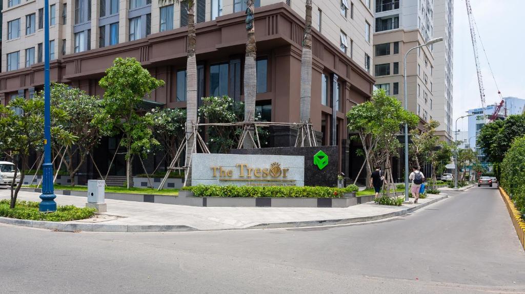 TRESOR POOL GYM, ROSE HOME STUDIOS