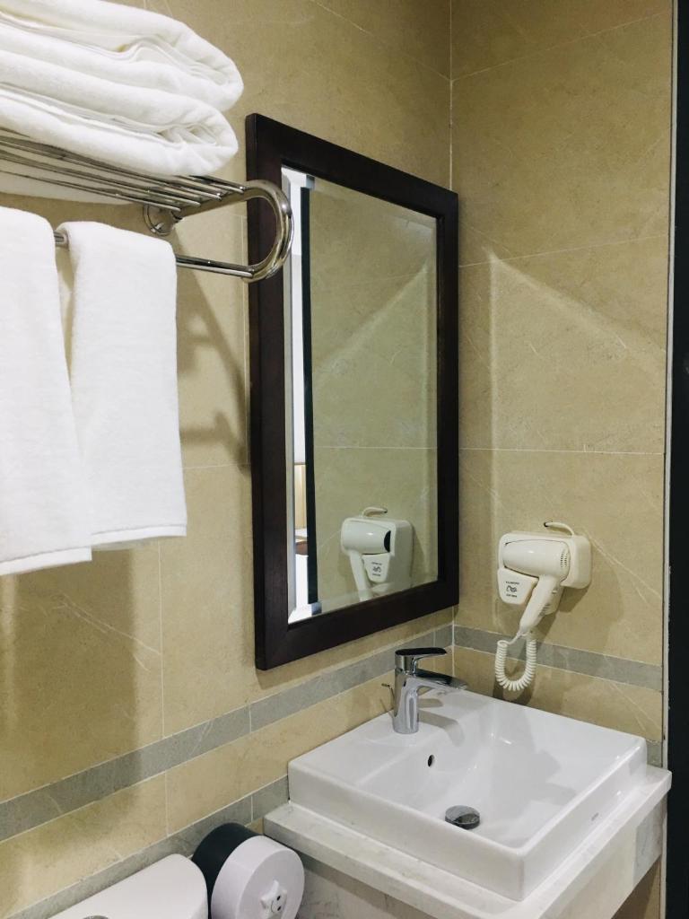 Двухместный (Двухместный номер с 1 кроватью и видом на горы), Giang Hà Hotel