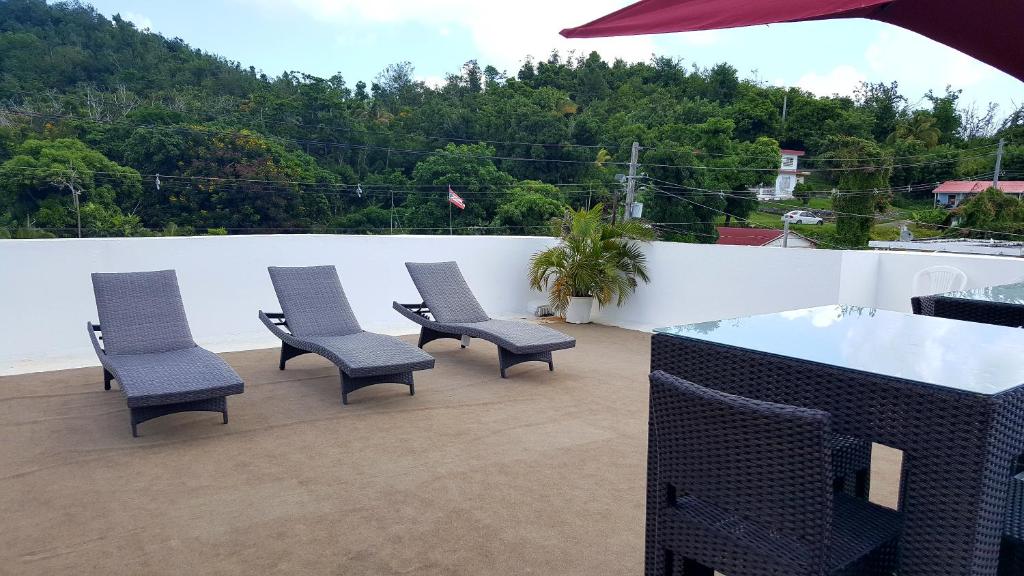 Fully Air-Conditioned Beach Front Penthouse Apartment photo 1