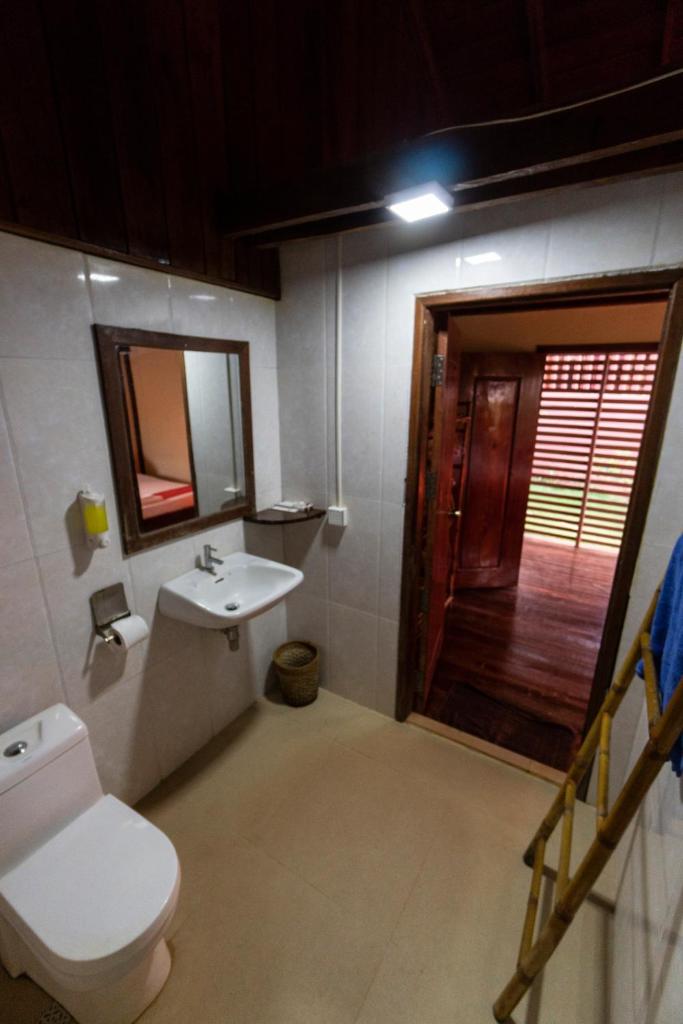 Ratanakiri Paradise Hotel & Restaurant photo 1