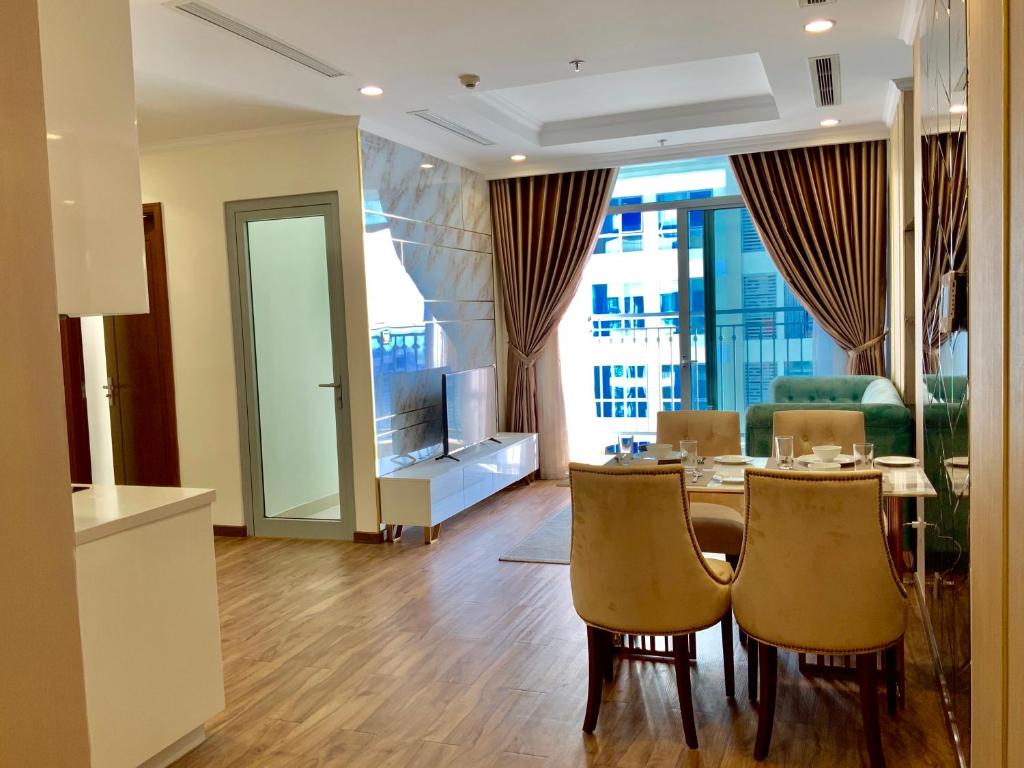 LuxHomes Saigon - Vinhomes Central Park