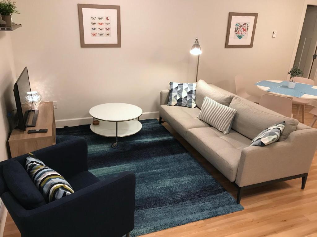 Brand New 2 Brdm Suite - New House photo 1