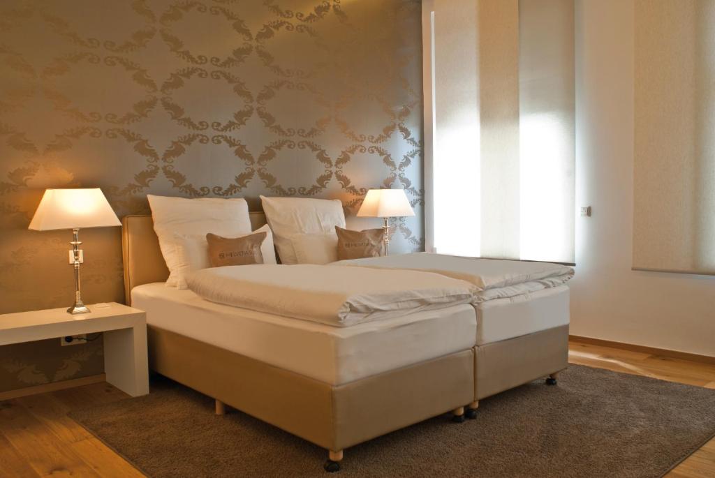 Сьюит (Улучшенный люкс), Helvetia Suites