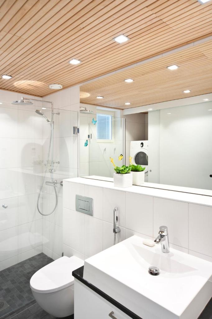 Апартаменты (Апартаменты с 2 спальнями и балконом), Apartment Hotel Aallonkoti