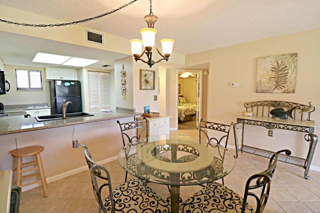 Ocean Village Club P17 image