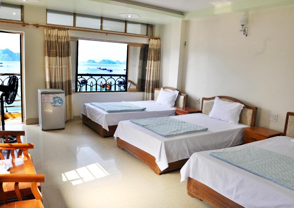 Трехместный (Трехместный номер с видом на море), Private Balcony Hotel