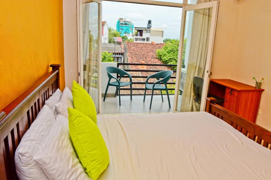 Furnished apartment at Colombo suburbs Nawala photo 4