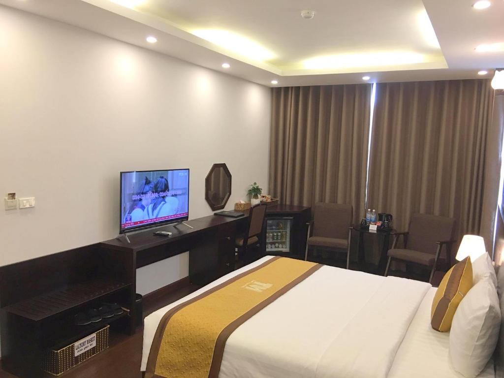 Двухместный (Номер Делюкс с кроватью размера «king-size»), T&M Luxury Hotel Hanoi