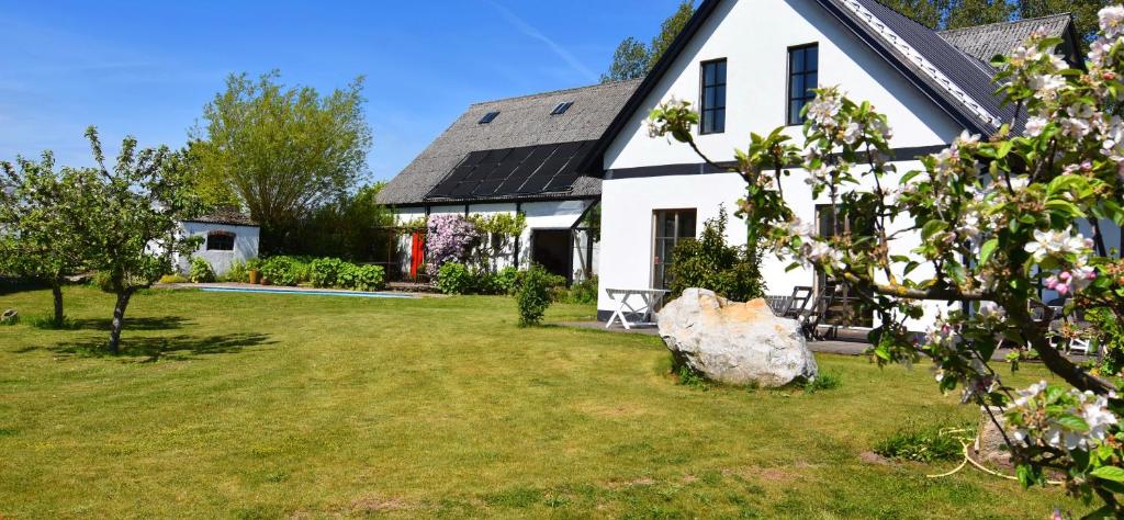 Lunkaberg Bed & Breakfast photo 3