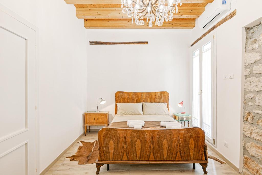 Palazzo dei Normanni Stylish Apartment photo 2