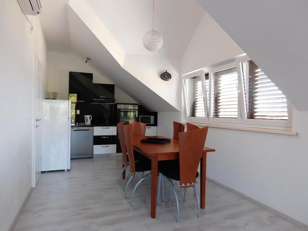 Villa Renata - Apartment Bijeli