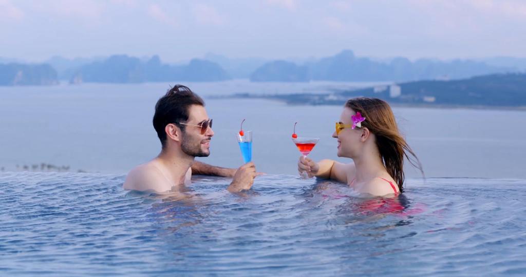 Central Luxury Hạ Long Hotel