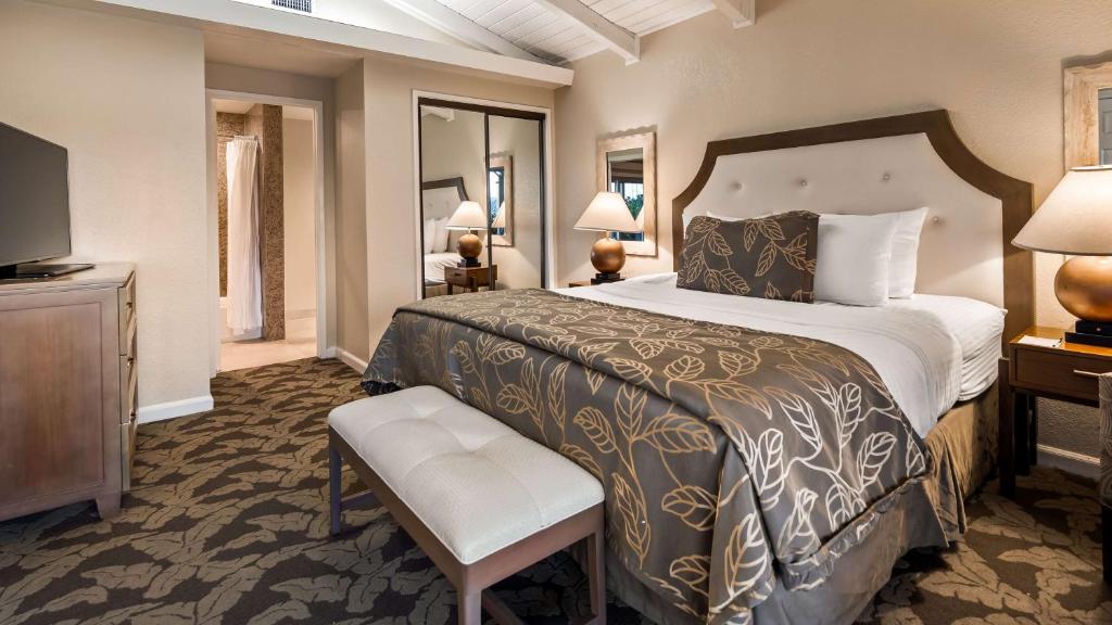 Двухместный (Стандартный номер с кроватью размера «king-size»), Best Western PLUS Island Palms Hotel & Marina