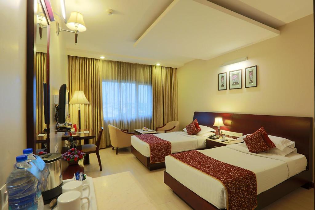 Двухместный (Двухместный номер Делюкс с 1 кроватью), HOTEL ABHIMAANI VASATHI