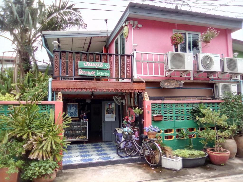 Ban Kru Ae mixed dorm photo 2
