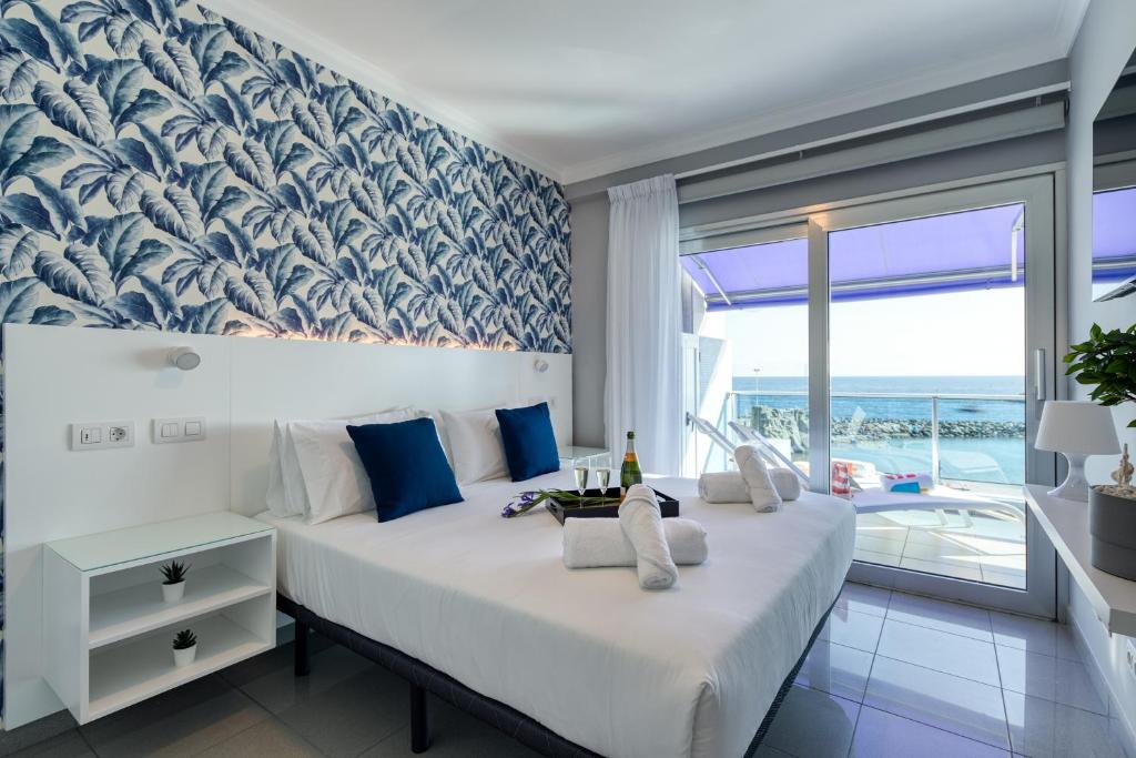 Teresita Mogamar Beachfront photo 1
