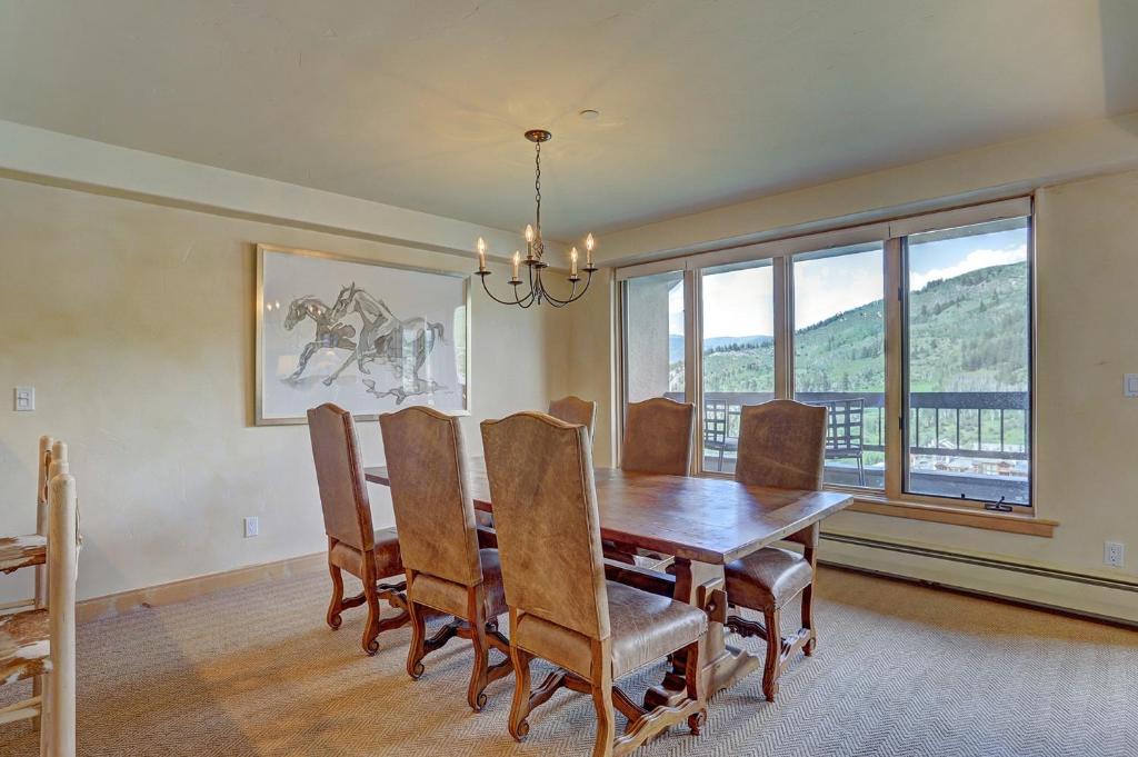 Amazing 2 Br Unit In Beaver Creek- Out Of A Western Movie Condo photo 3