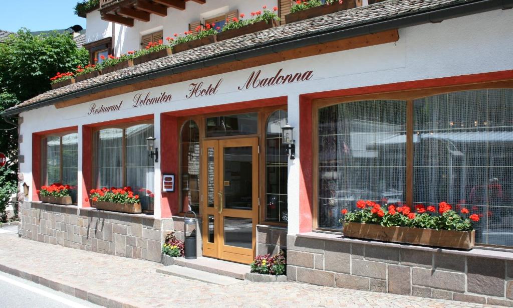 Hotel Dolomiti Madonna photo 1
