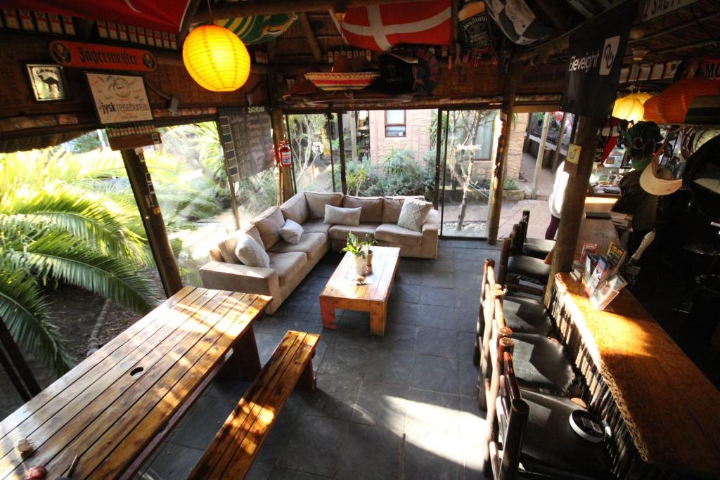 Saltycrax Backpackers and Surf Hostel by CURIOCITY photo 1