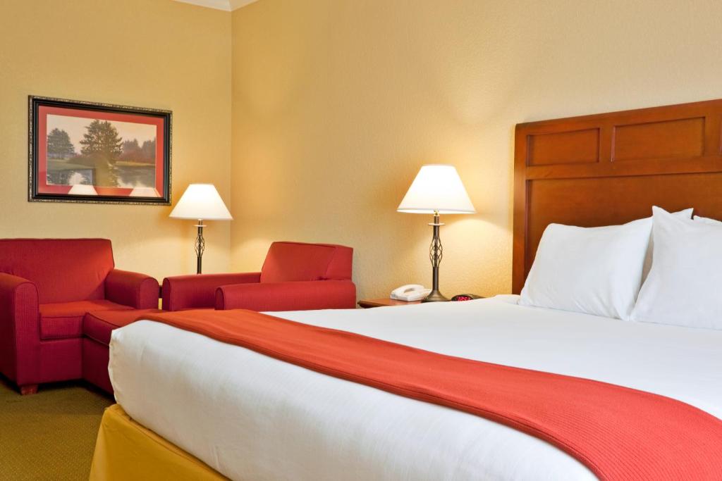 Holiday Inn Express of Salado-Belton, an IHG Hotel photo 2