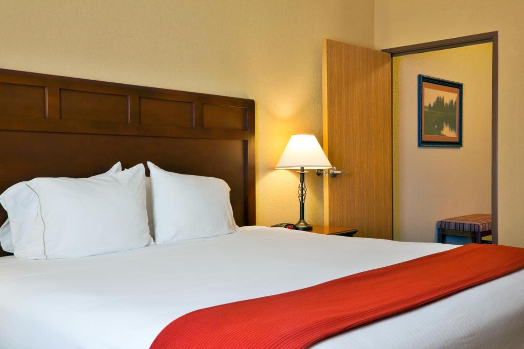 Holiday Inn Express of Salado-Belton, an IHG Hotel photo 3