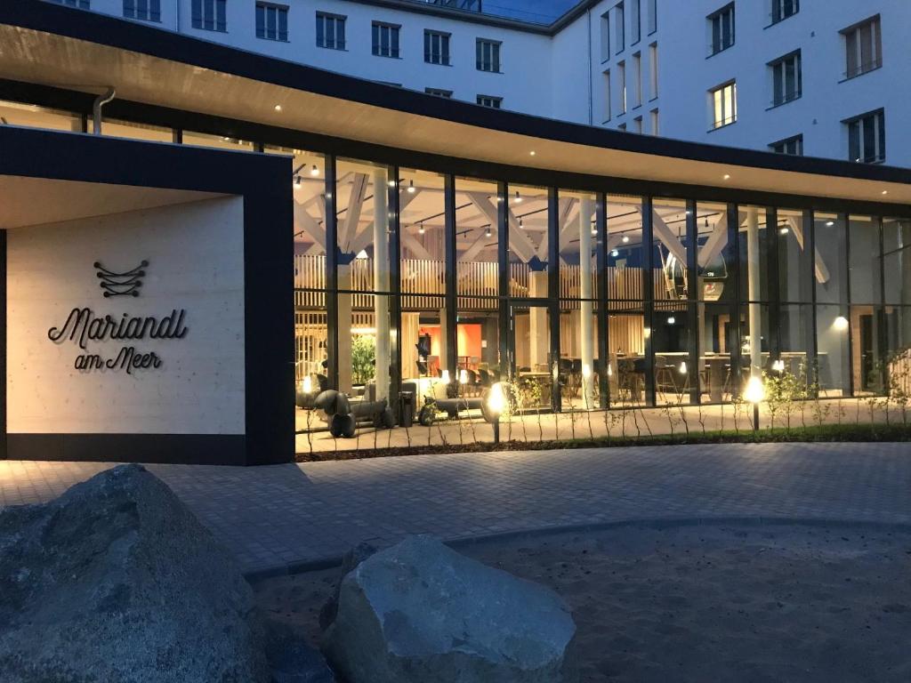 Mariandl am Meer