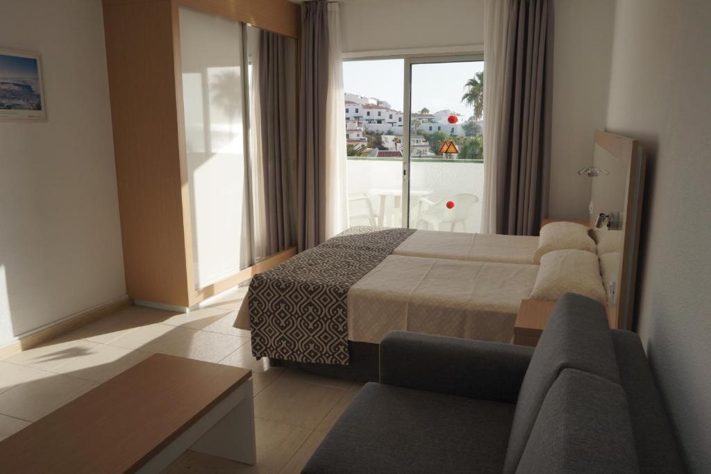 Apartamentos El Sombrero photo 4