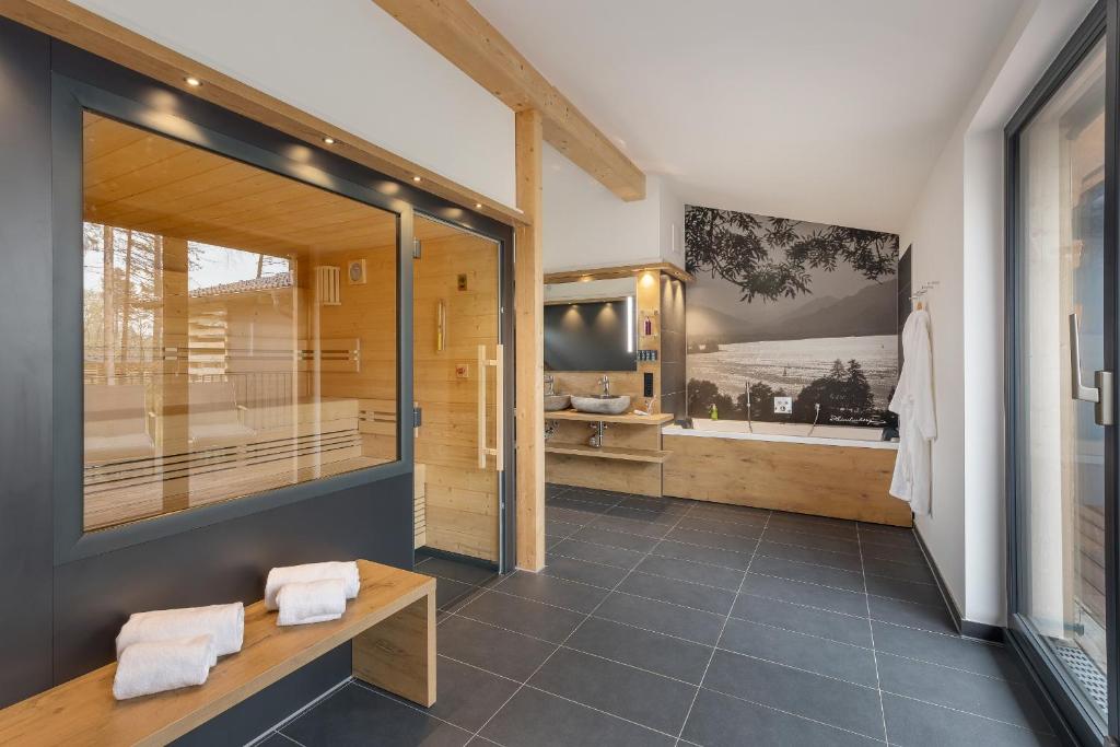 Center Parcs Bungalowpark Allgäu - Tap to explore photos
