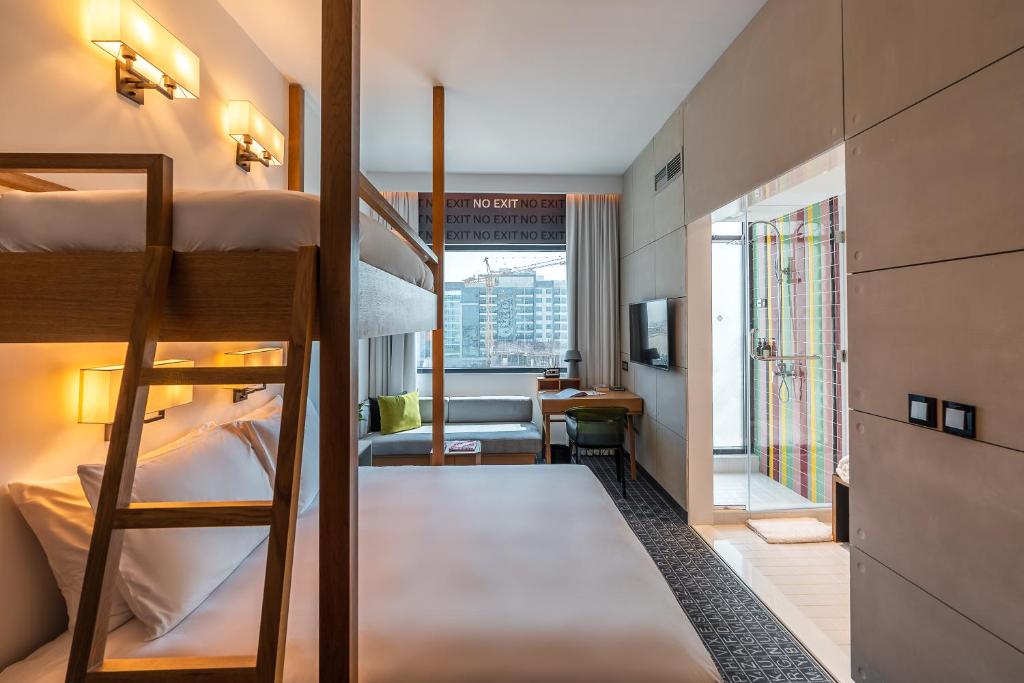 Трехместный (Стандартный трехместный номер), Отель Studio One Hotel