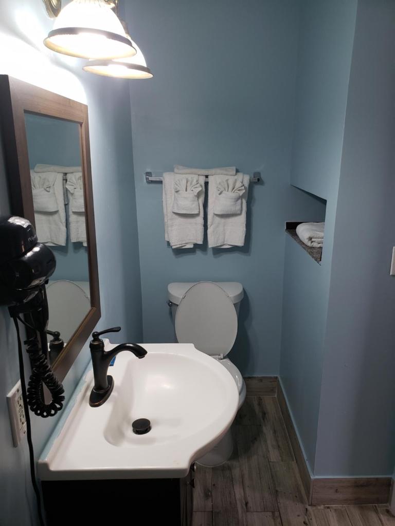 Topaz Motel - Flagler Beach photo 4