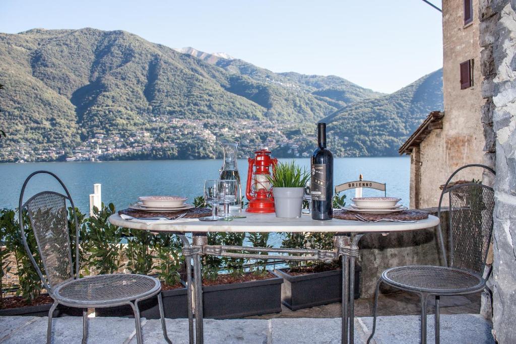 Apartments At the Pier Of Brienno - The House Of Travelers photo 2