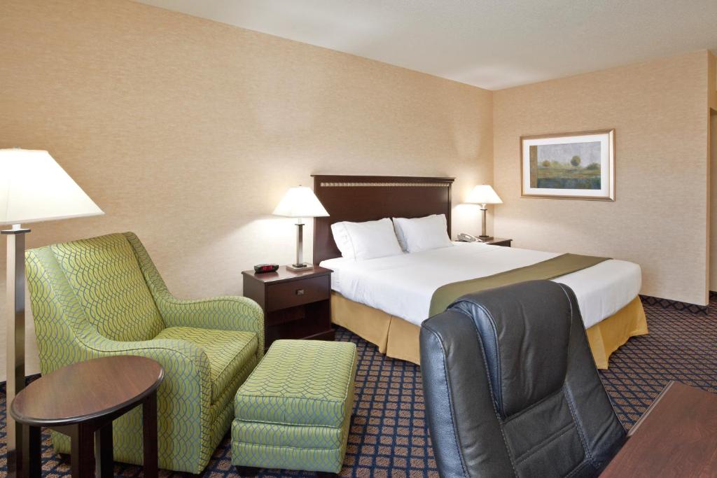 Holiday Inn Express Hotel & Suites Delaware-Columbus Area, an IHG Hotel photo 4