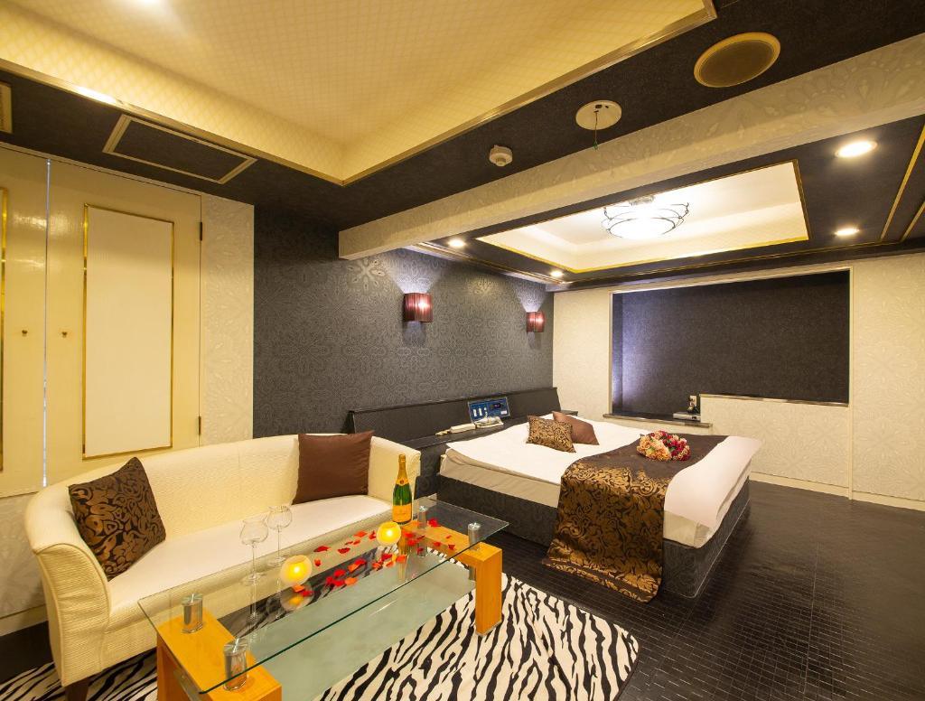 Hotel Gee (Adult Only) photo 4