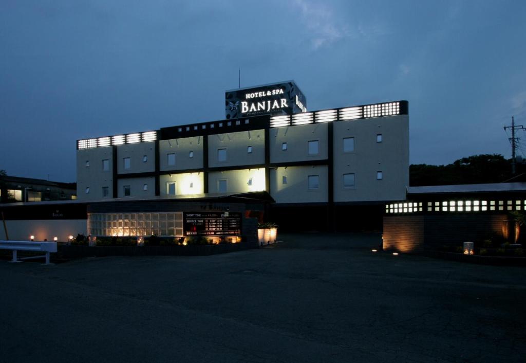 HOTEL BANJAR photo 1