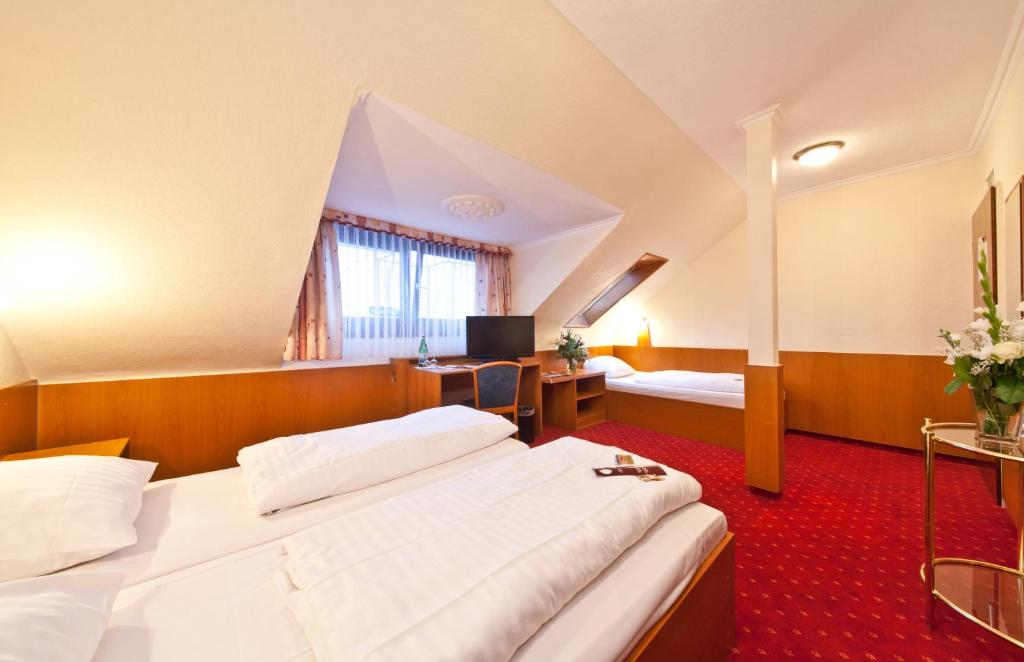 Трехместный (Стандартный трехместный номер), Novum Hotel Primus Frankfurt Sachsenhausen
