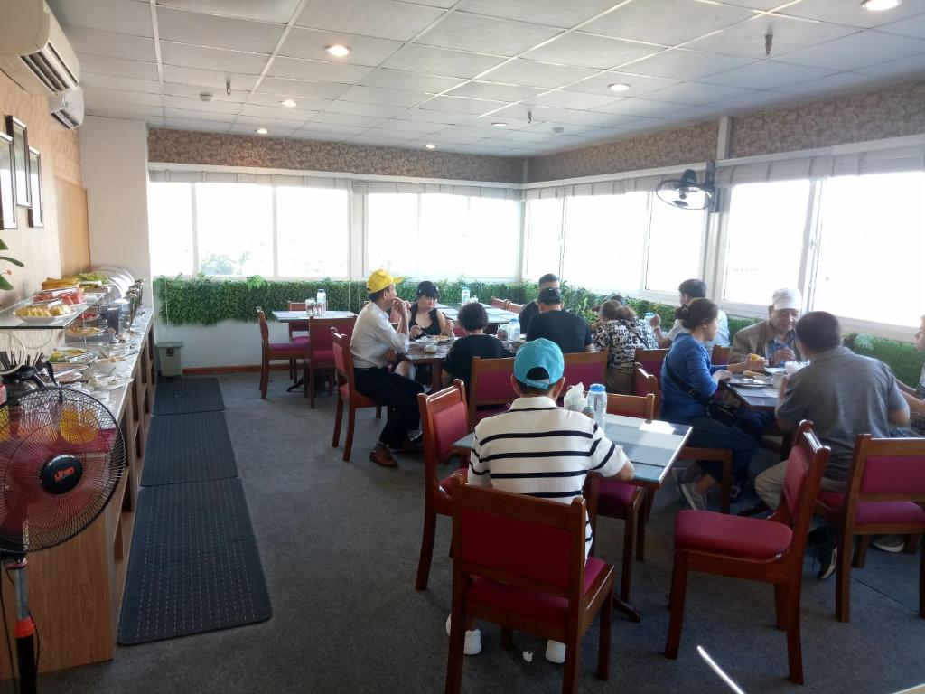 First Eden Hotel - Hang Bun