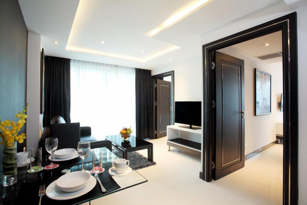 Сьюит (Семейный люкс с 2 спальнями), Отель Amari Nova Suites