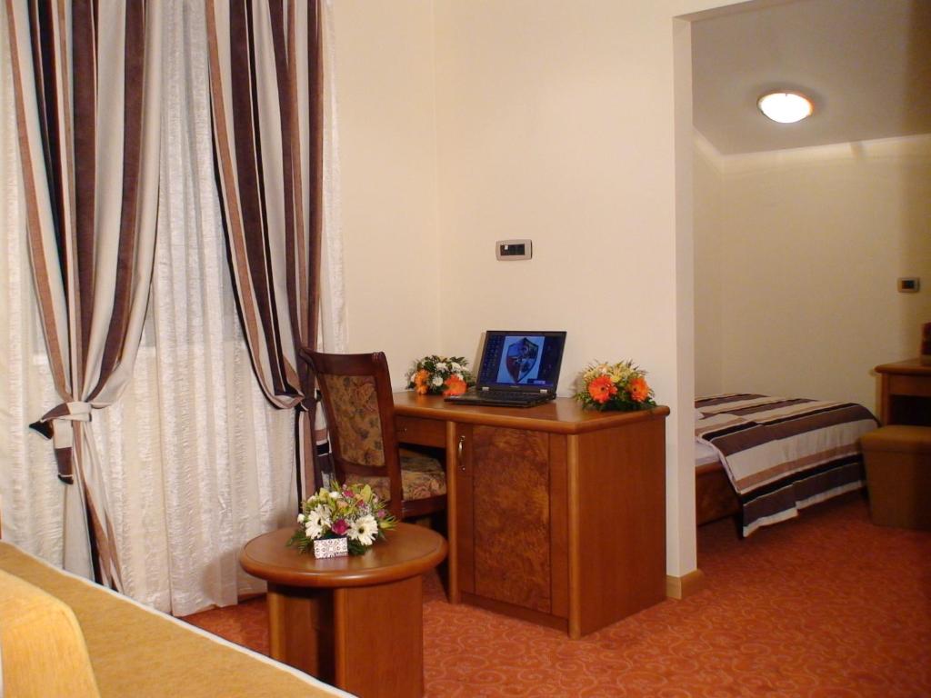 Garni Hotel BaMBiS photo 2