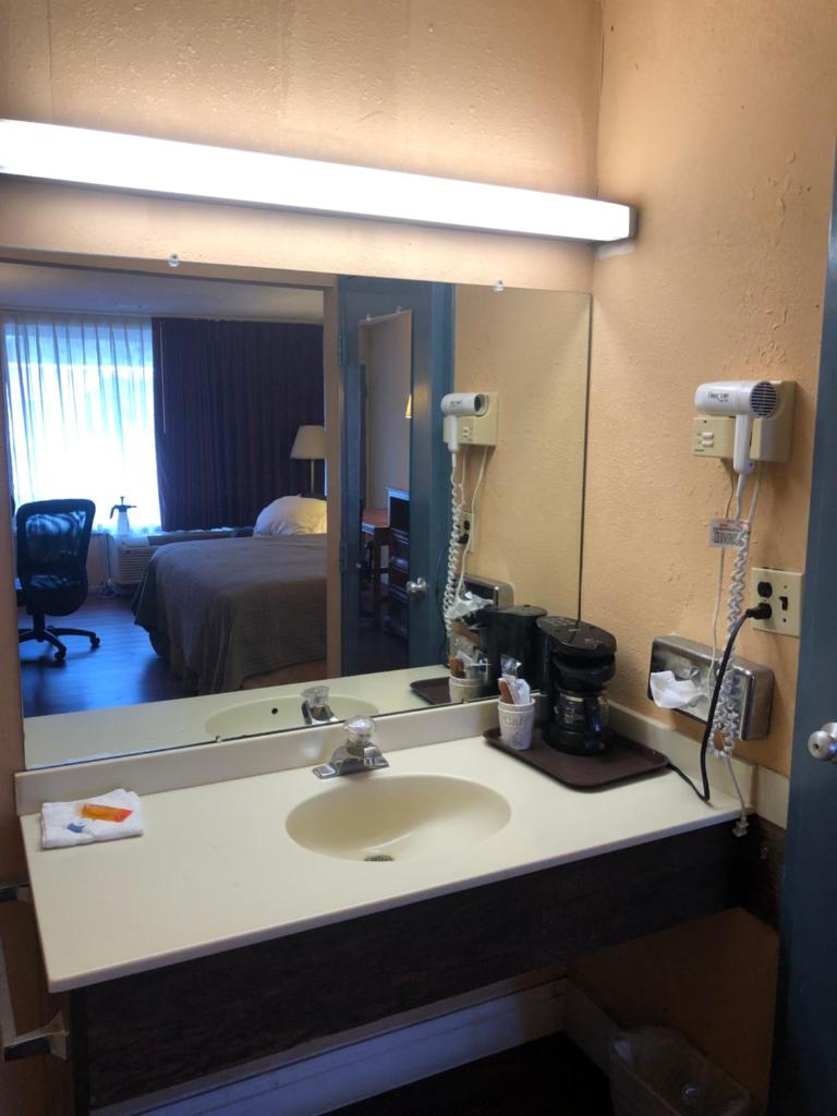 Express Airport Inn photo 1