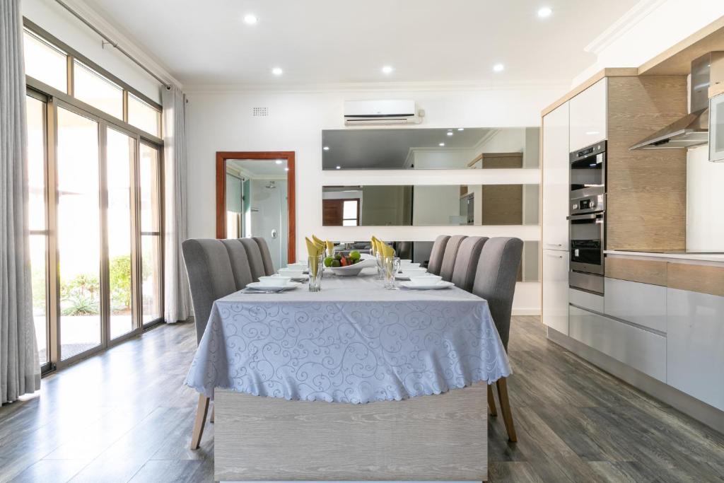 Fallsway Villas photo 3