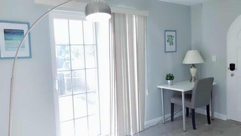 Pasadena suite with private entrance photo 3