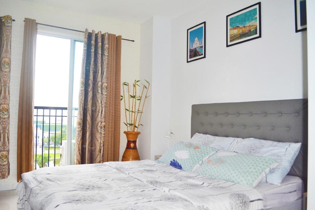 Unit 1109 Cityscape Residences photo 3