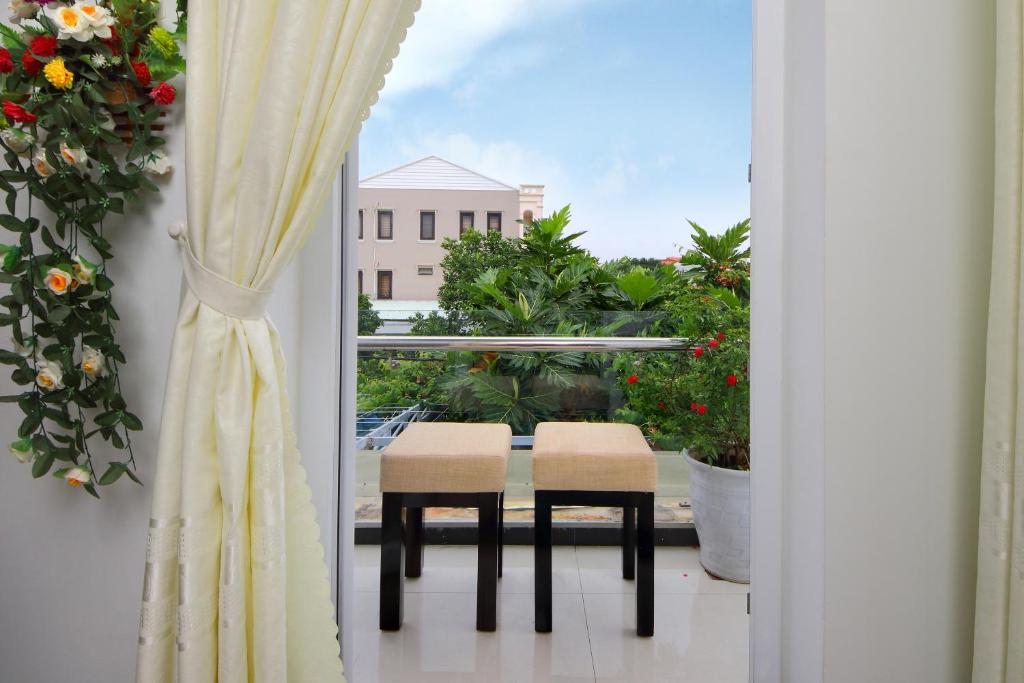 Flame Flowers Homestay